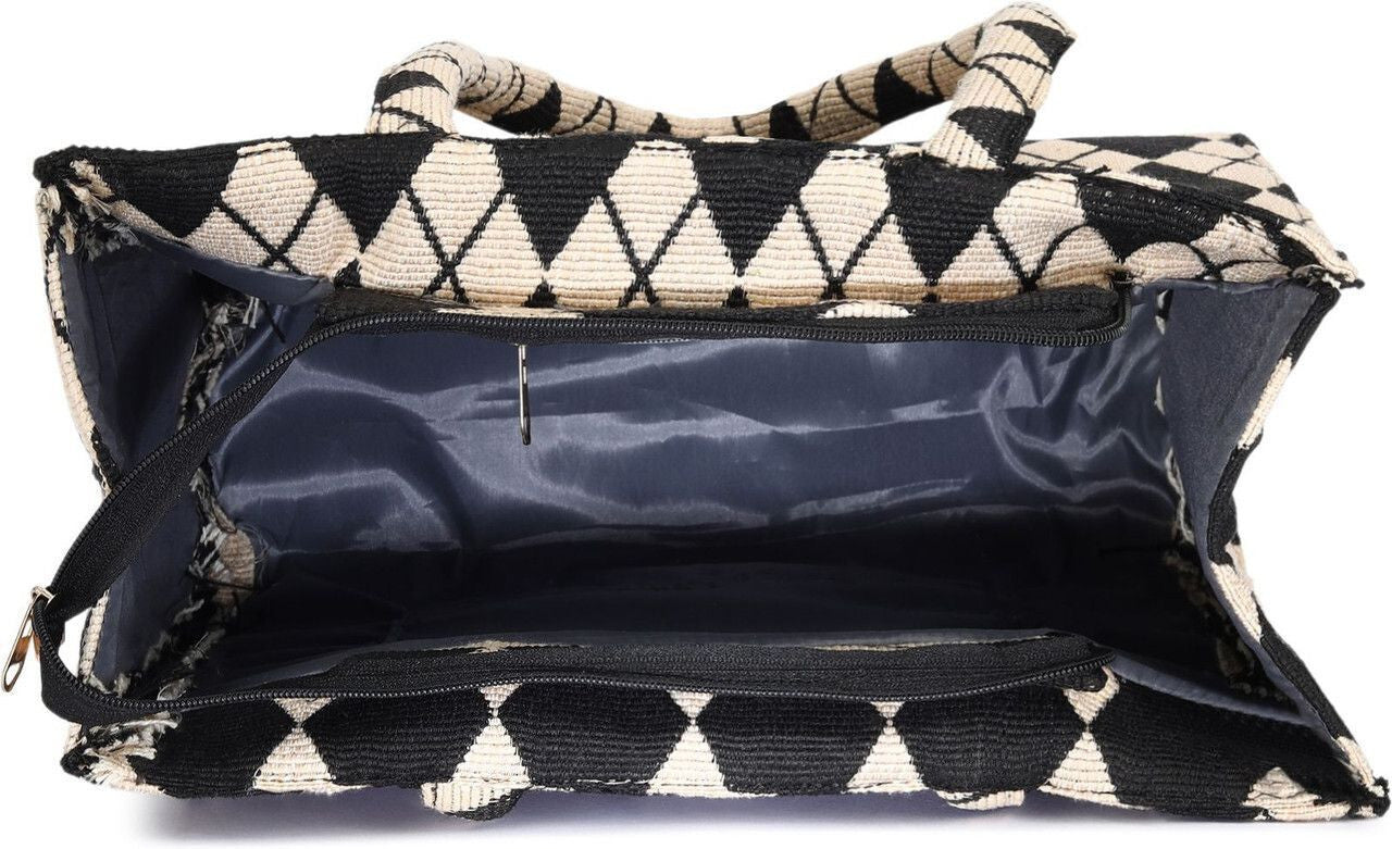 Elowyn Echo – Character Weave Carryall