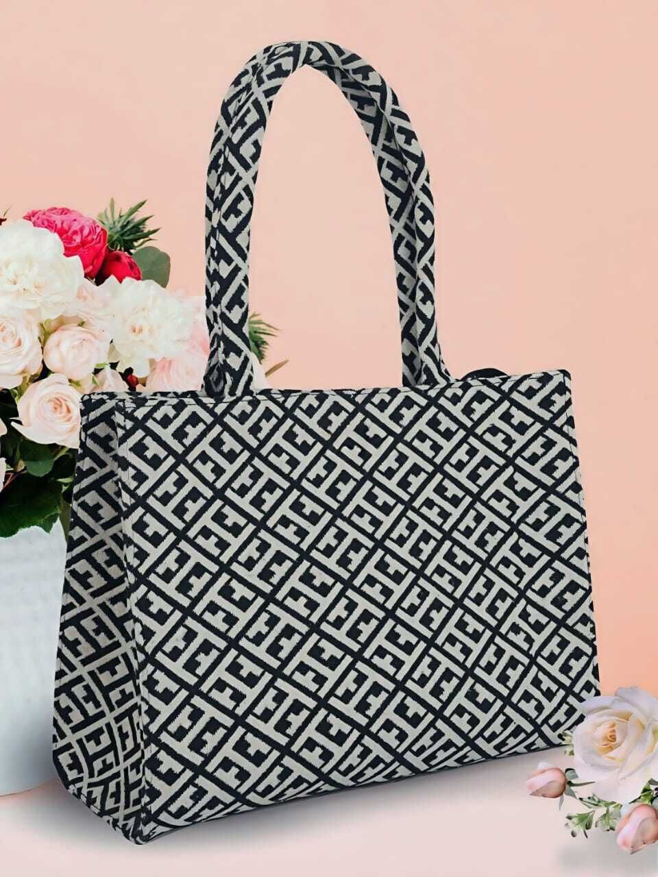 Averra Grid – Luxe Check Edition