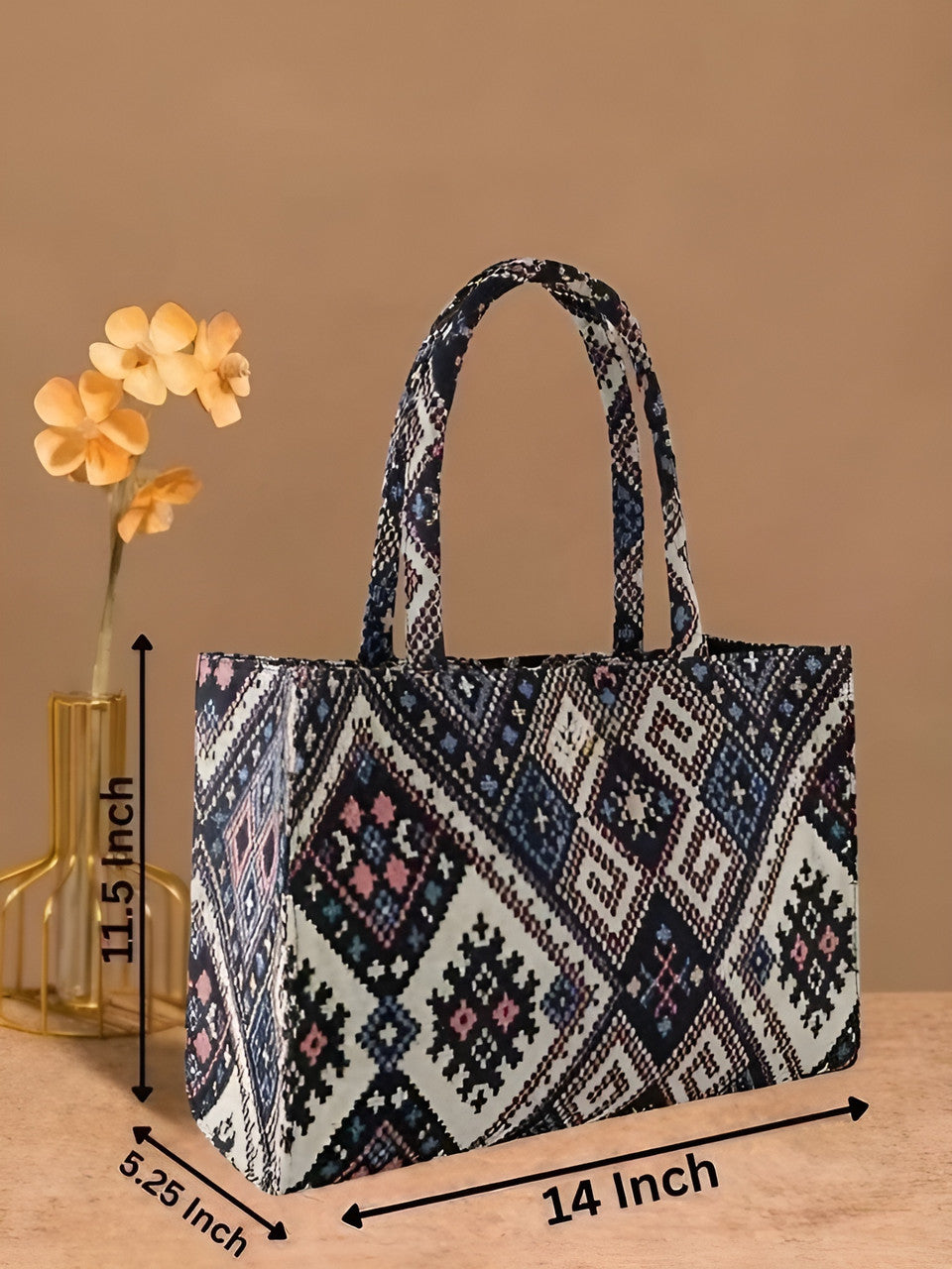 Aravelle Muse – Artisan Portrait Tote